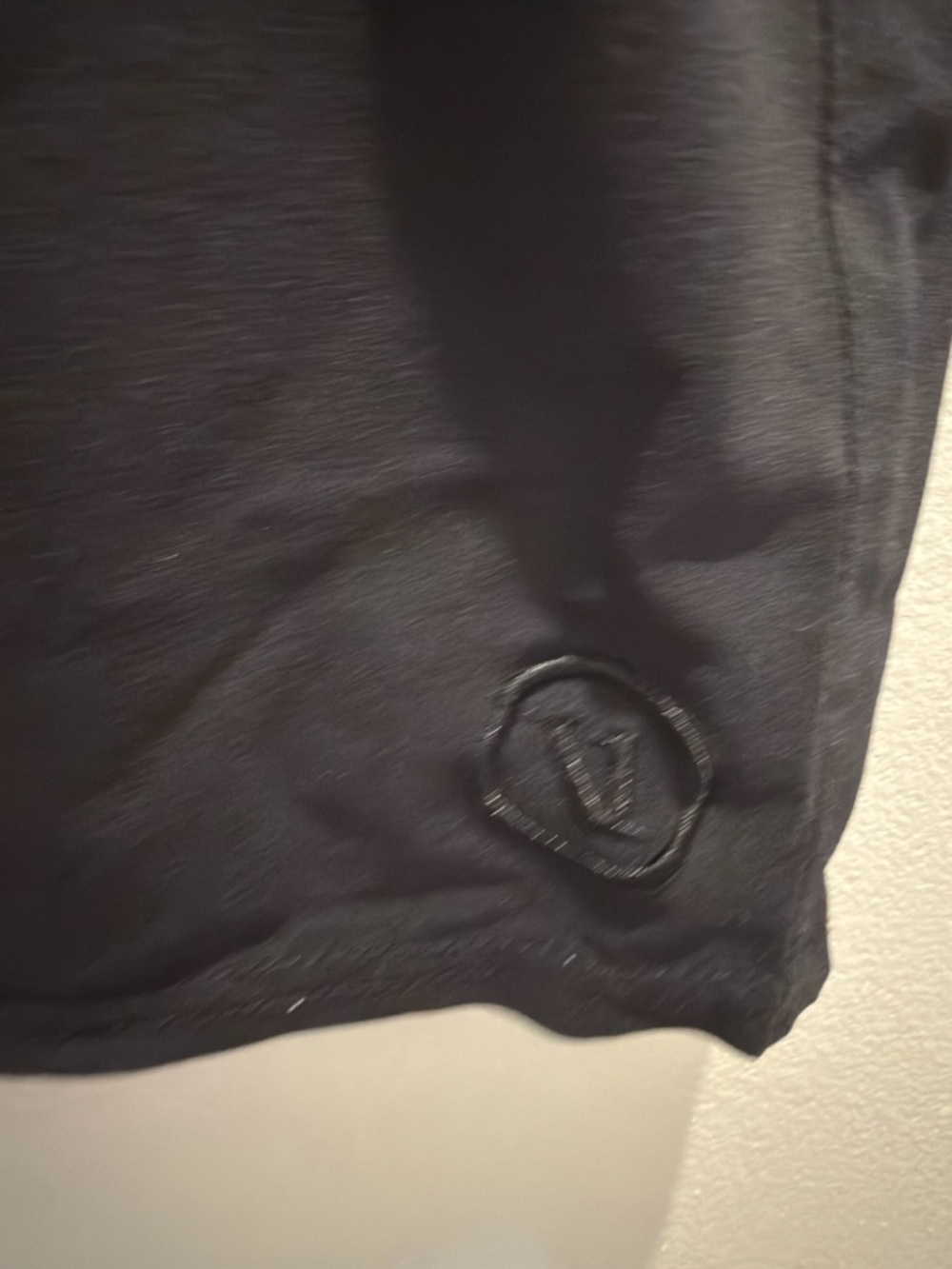 Vuori Elevate Kore Short lined Performance Drawstring - Black NWT - Picture 3 of 3